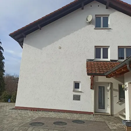 Amy's Apartment, Relax And Enjoy Апартаменты